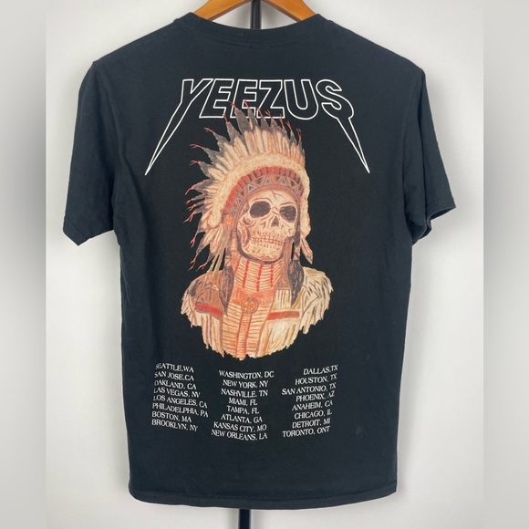 Gildan Black Yeezus Skull‎ Indian Headdress Graphic City List Tour T-Shirt - Picture 4 of 5